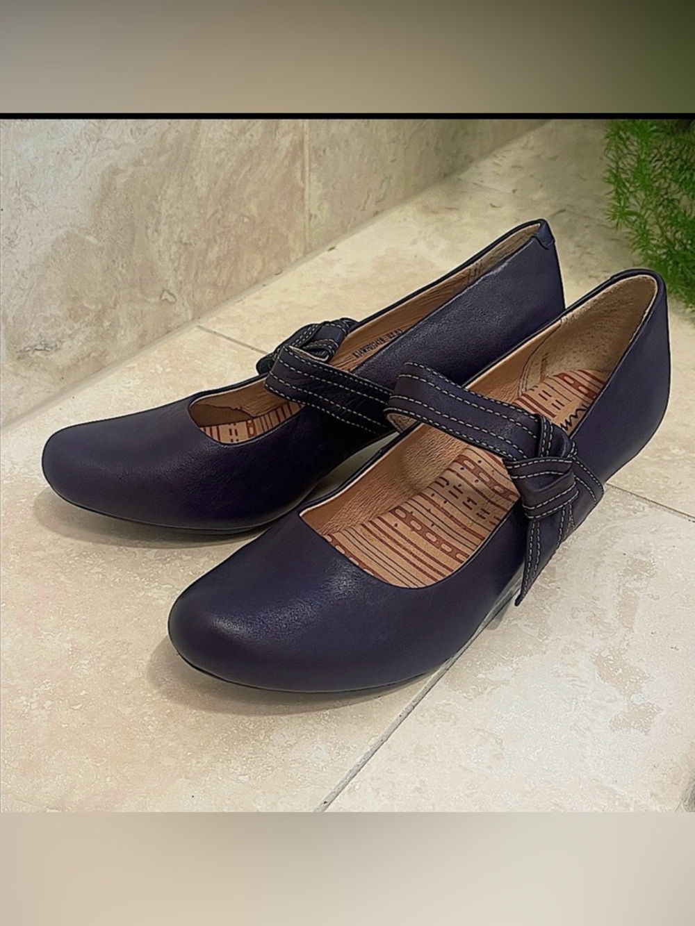 Kima Women's Mary Jane Leather Shoes, Plum SZ 6-5